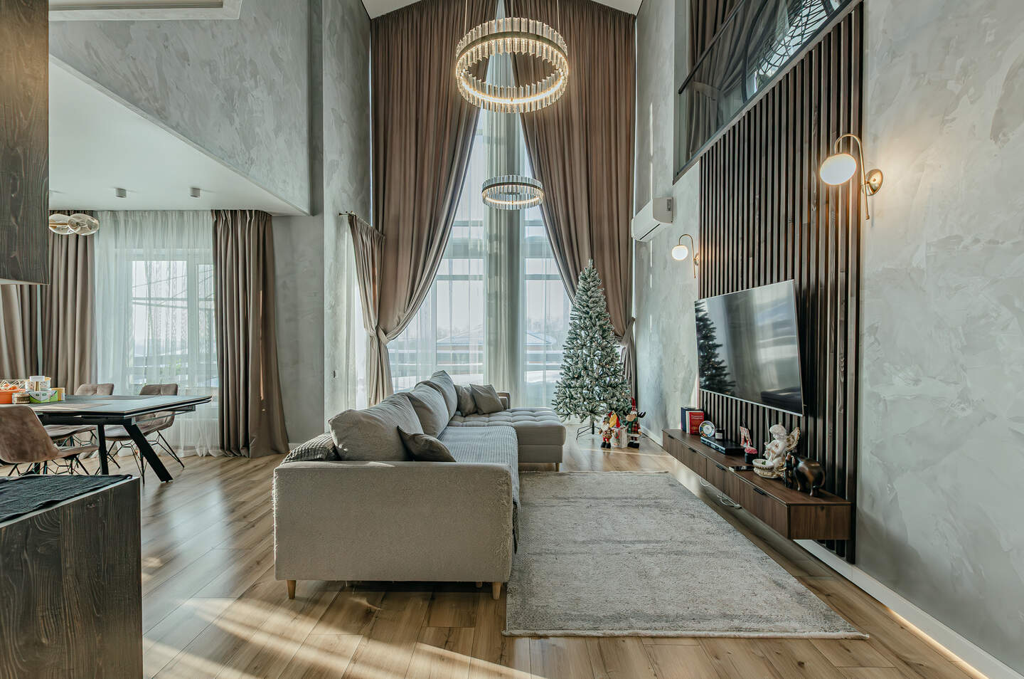 Коттедж, 180 м²